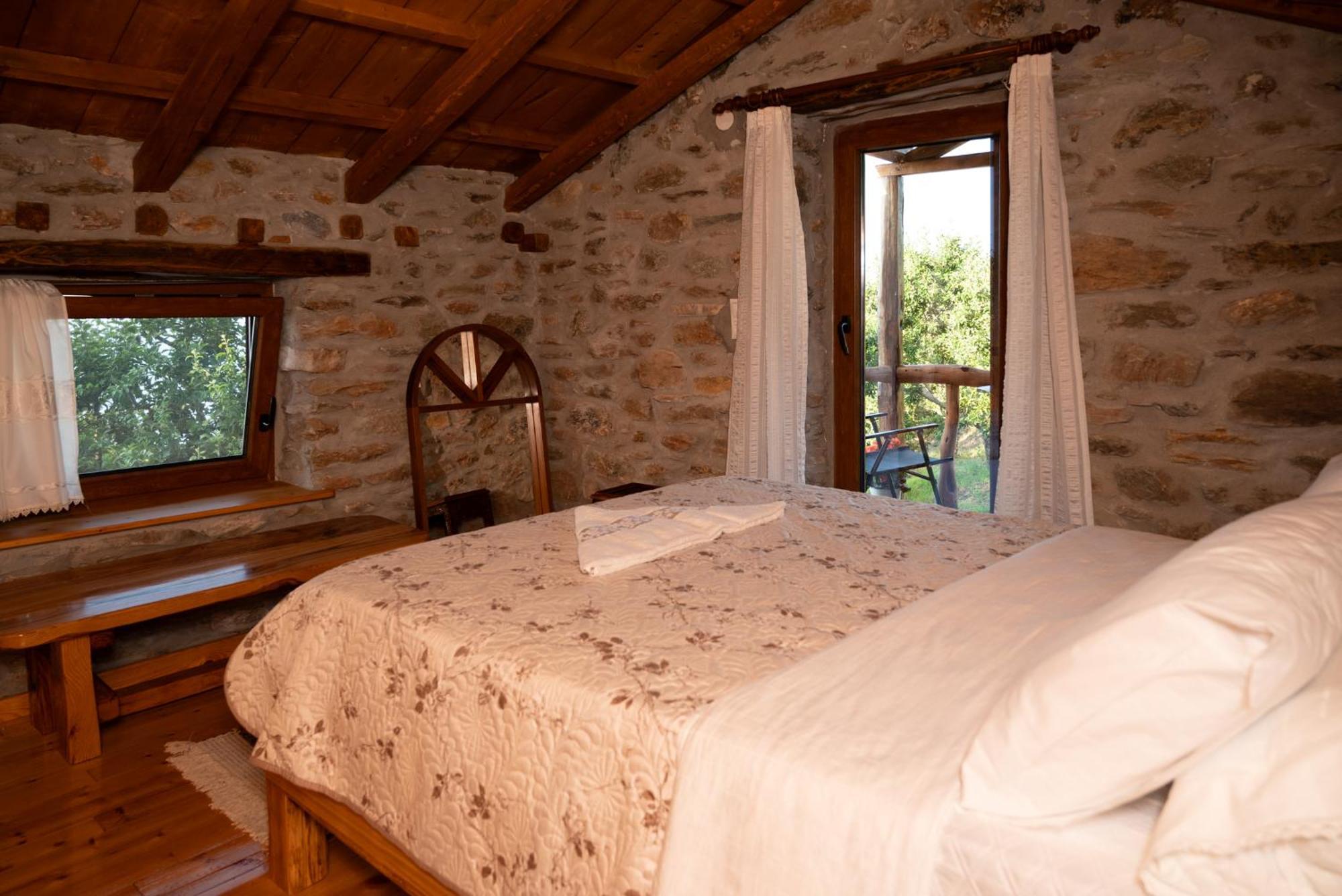 Aristoteli'S Stone House Makrirrakhi Экстерьер фото